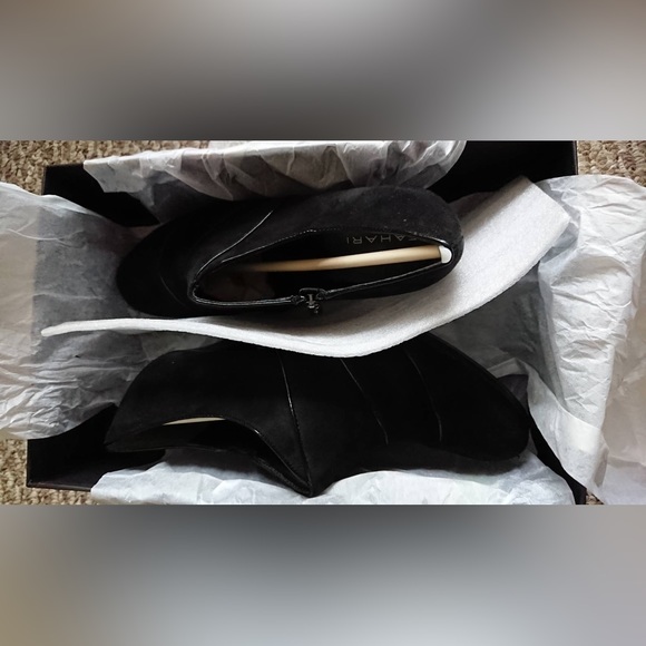 Like new Mules - Picture 2 of 3